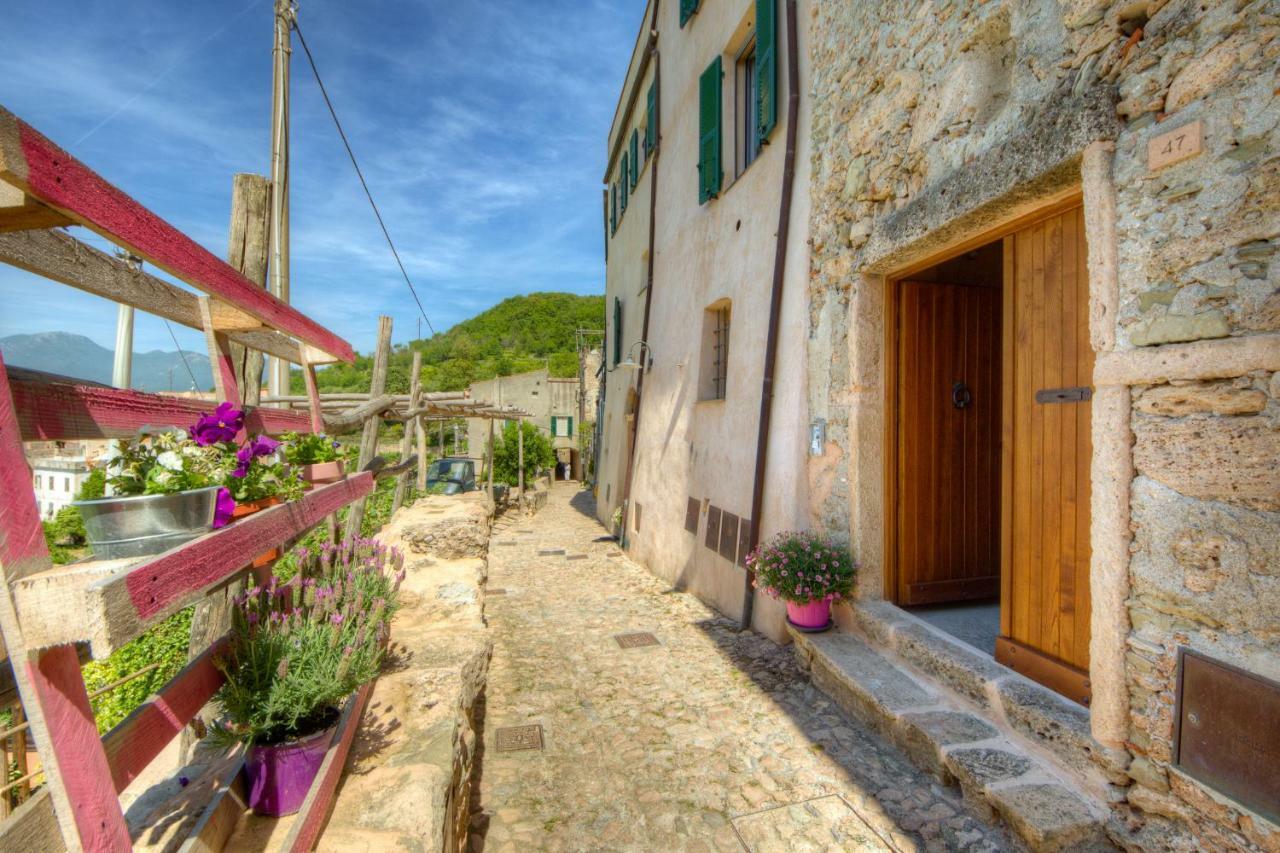 Crosa Tra Le Nuvole Villa Borgio Verezzi Exterior photo